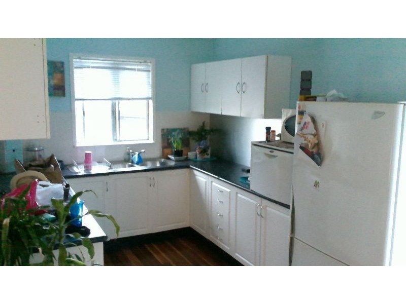 168 Lobb St, Churchill QLD 4305