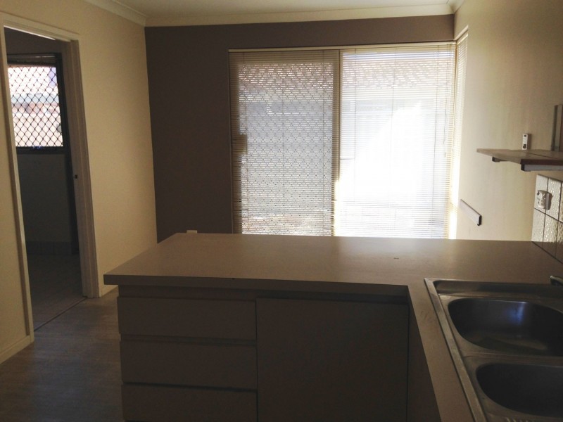 1/9 Heron Place, Maddington WA 6109