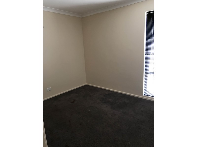 1/9 Heron Place, Maddington WA 6109