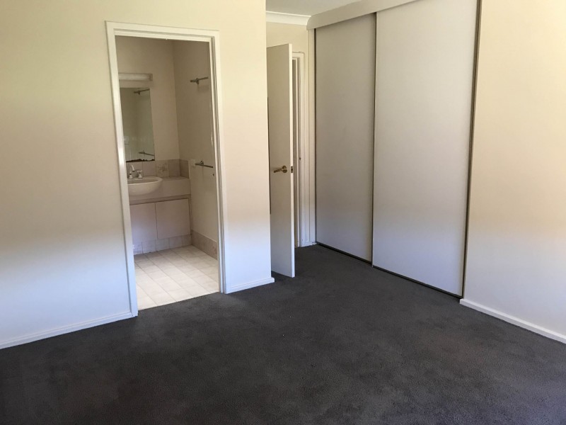 1/9 Heron Place, Maddington WA 6109