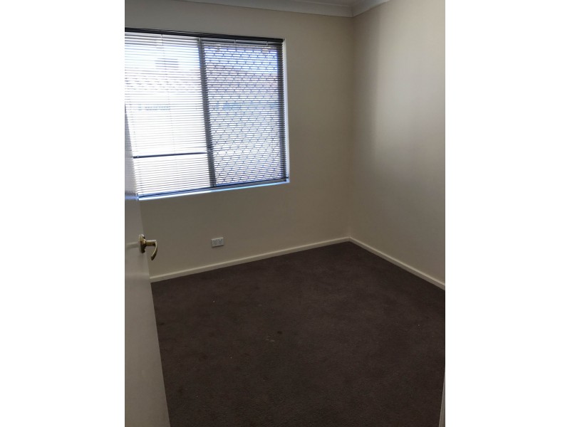 1/9 Heron Place, Maddington WA 6109