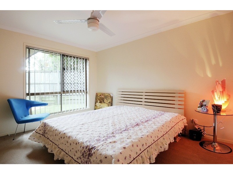 16 Wavecrest Place, Calamvale QLD 4116