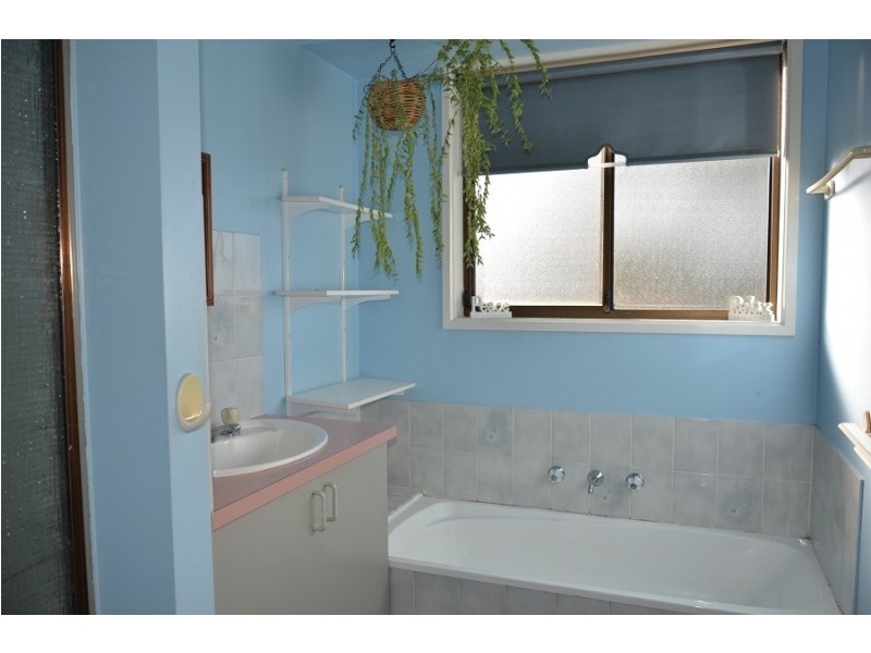 12 Lighton Way, Lenah Valley TAS 7008