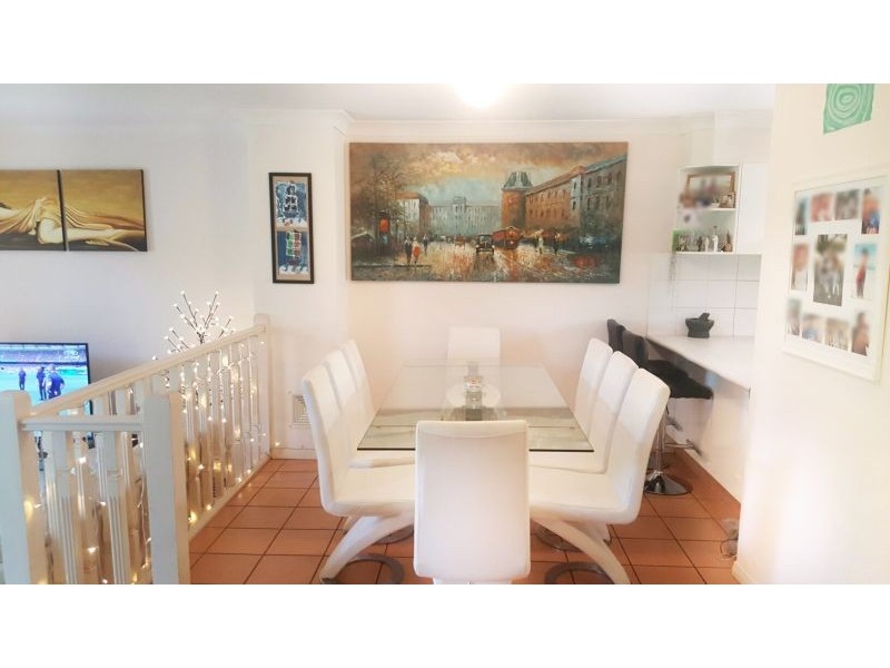 104/152 Palm Meadows Drive, Carrara QLD 4211