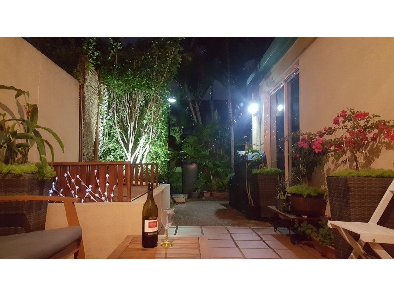 104/152 Palm Meadows Drive, Carrara QLD 4211