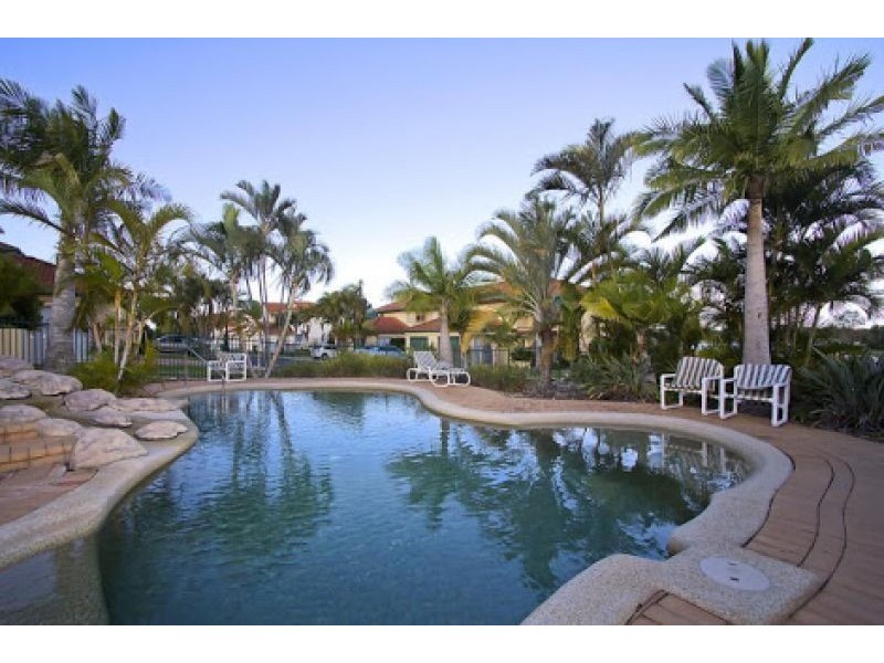 104/152 Palm Meadows Drive, Carrara QLD 4211