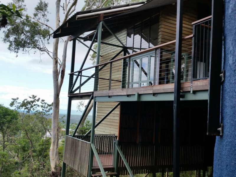 35-37 Chatham Terrace, Smithfield QLD 4878