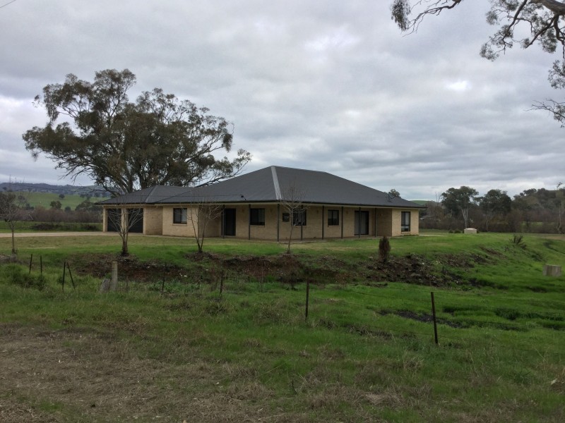 9 Lewins Lane, Tumblong NSW 2729