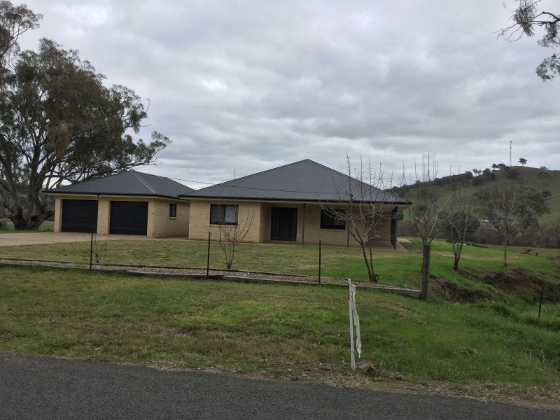 9 Lewins Lane, Tumblong NSW 2729