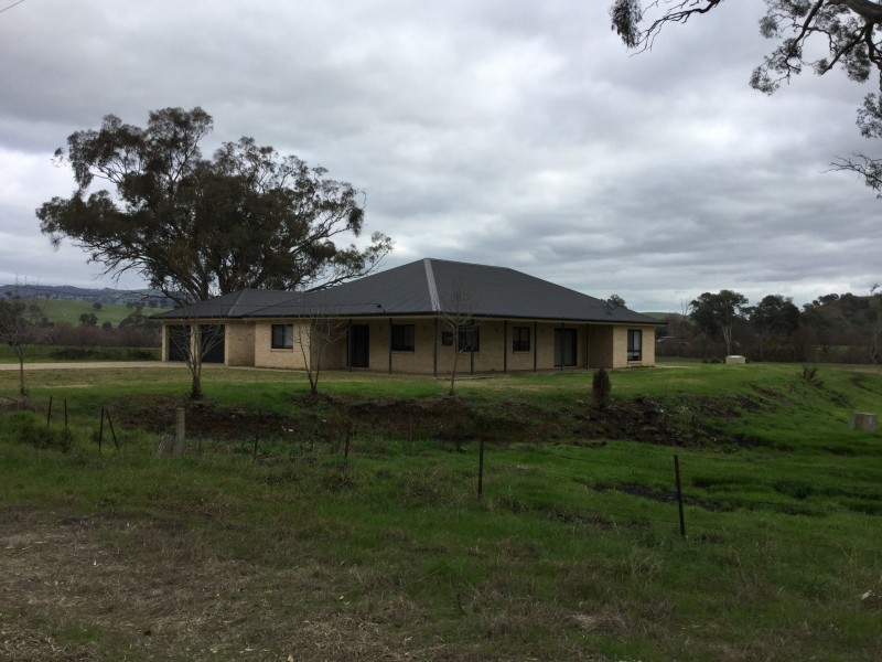 9 Lewins Lane, Tumblong NSW 2729