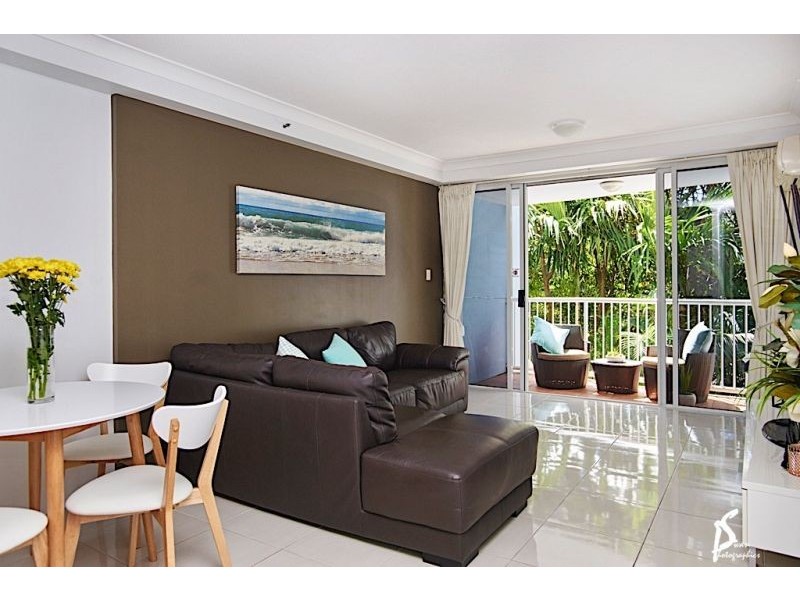 2015/2633 Gold Coast Highway, Broadbeach QLD 4218