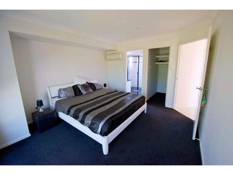 5 Isabella Avenue, Glenella QLD 4740