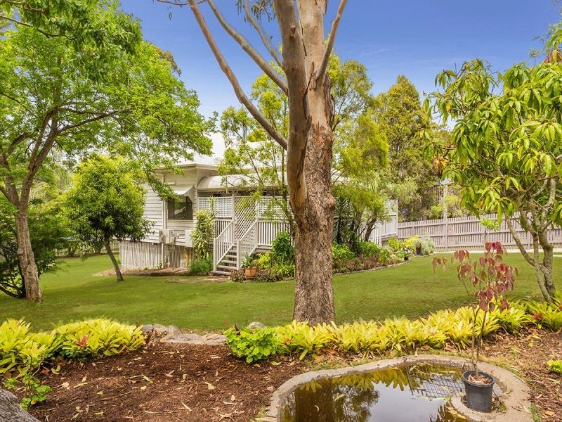 2 Purrumba Court, Karana Downs QLD 4306