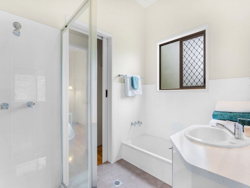 2 Purrumba Court, Karana Downs QLD 4306