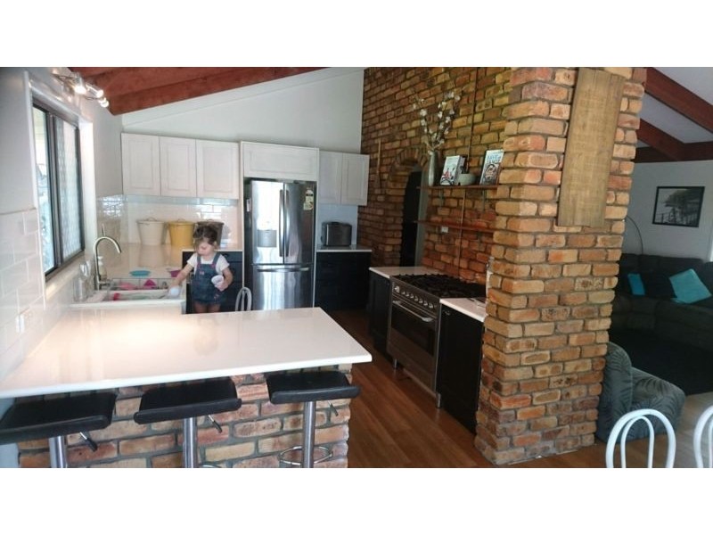 655 Glenview Road, Glenview QLD 4553