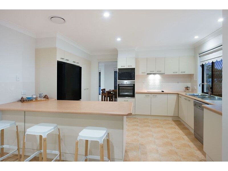 14 Sugarwood Street, Aroona QLD 4551