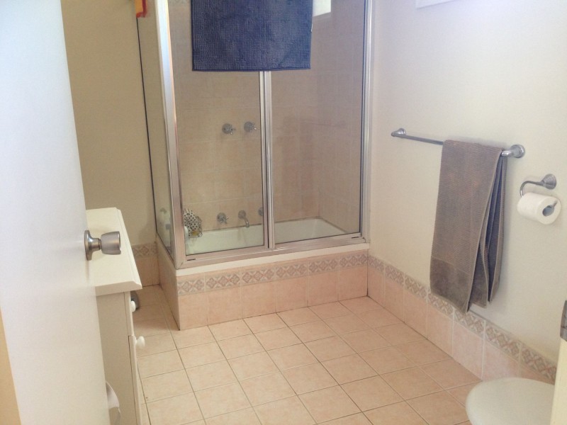 8 Moss St, Narrogin WA 6312