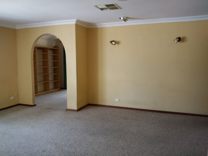 8 Bossea Place, Ferndale WA 6148