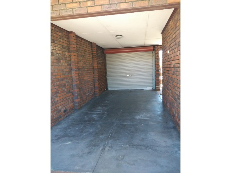 8 Bossea Place, Ferndale WA 6148