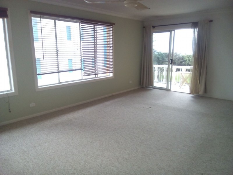 6/110 Pacific Parade, Bilinga QLD 4225