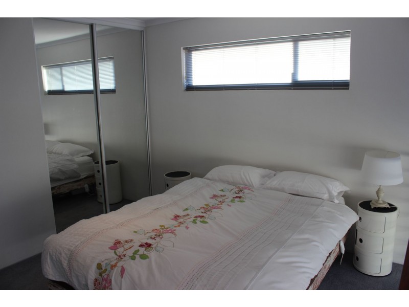 4/2 Third Avenue, Mount Lawley WA 6050