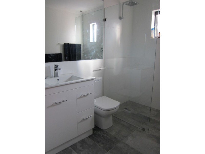 4/2 Third Avenue, Mount Lawley WA 6050