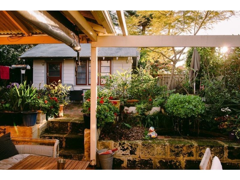 179 Curtin Ave, Cottesloe WA 6011