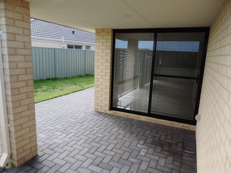 16 Zenith Turn, Baldivis WA 6171