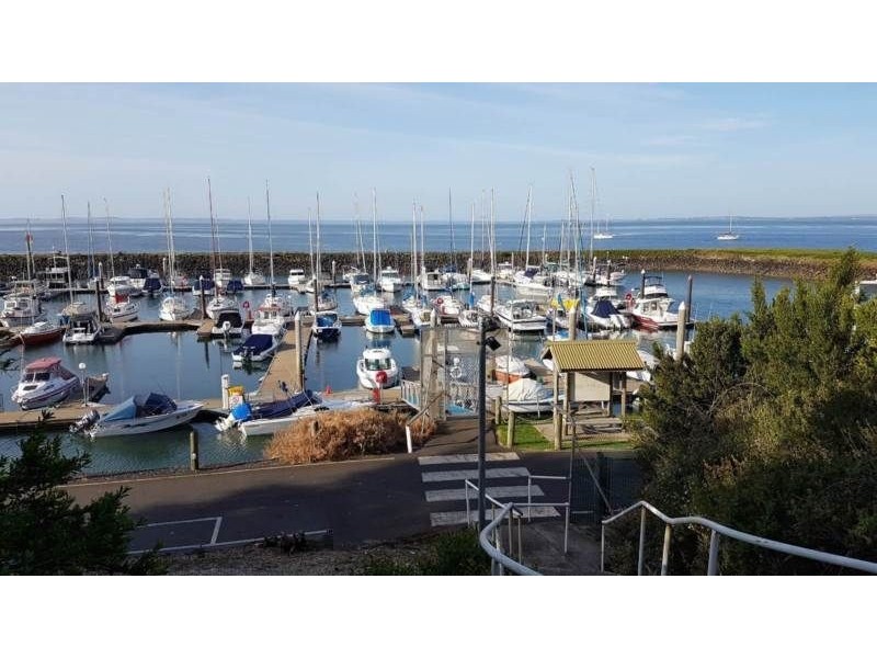 67 Whiteside RD, Officer VIC 3809