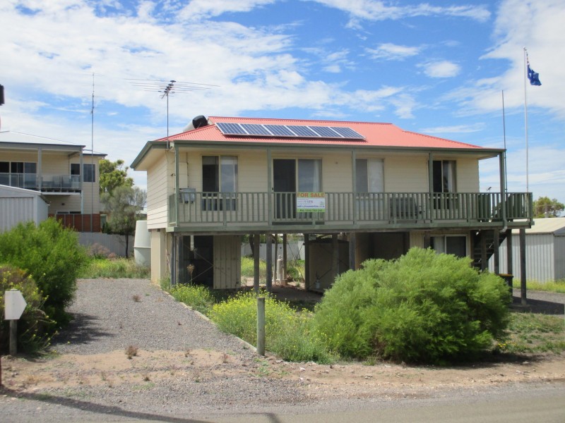 4 Esplanade, Hardwicke Bay SA 5575