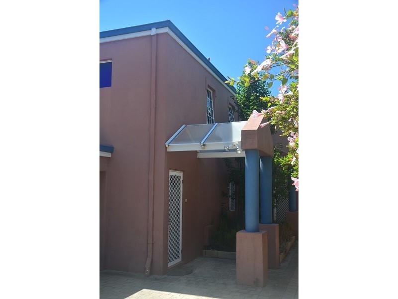 2/3 Deeley street, Maylands WA 6051