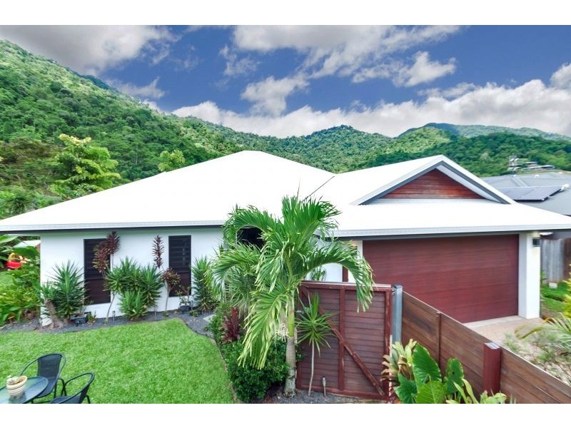 1 Kippin Close, Redlynch QLD 4870