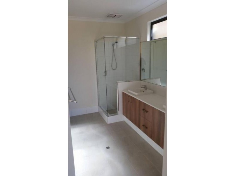 16 Kabarua Road, Clarkson WA 6030