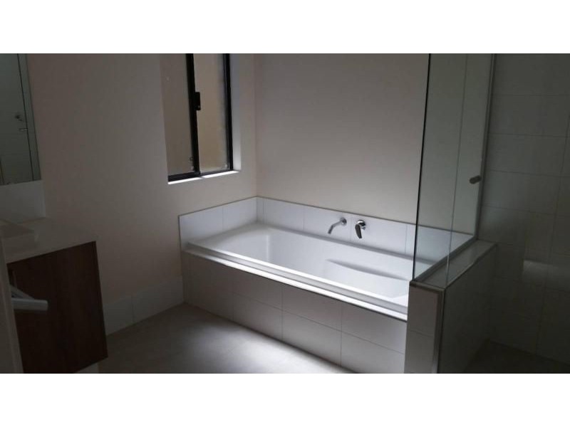 16 Kabarua Road, Clarkson WA 6030