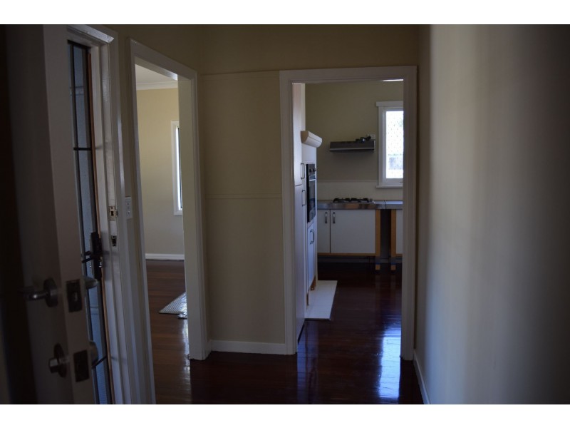 33 Bushby Street, Midvale WA 6056