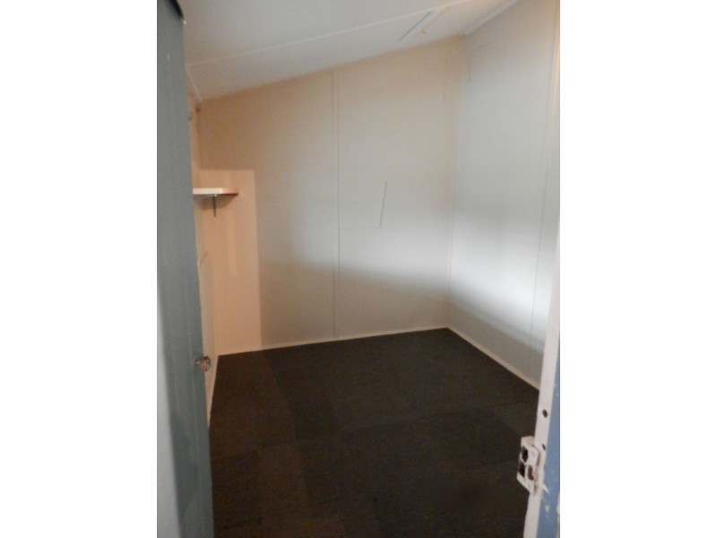 33 Bushby Street, Midvale WA 6056