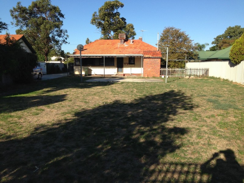 33 Bushby Street, Midvale WA 6056