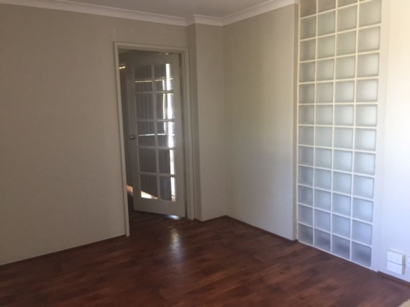 1 Hess Court, Marangaroo WA 6064