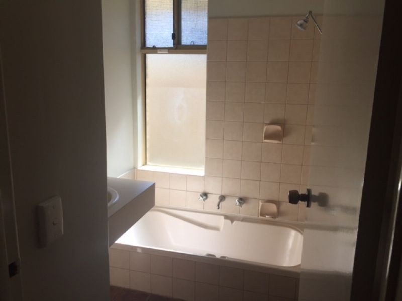 1 Hess Court, Marangaroo WA 6064