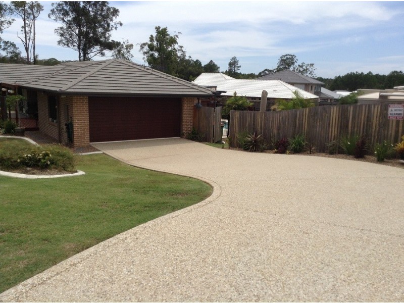 1 Wattle Ave, Beerburrum QLD 4517