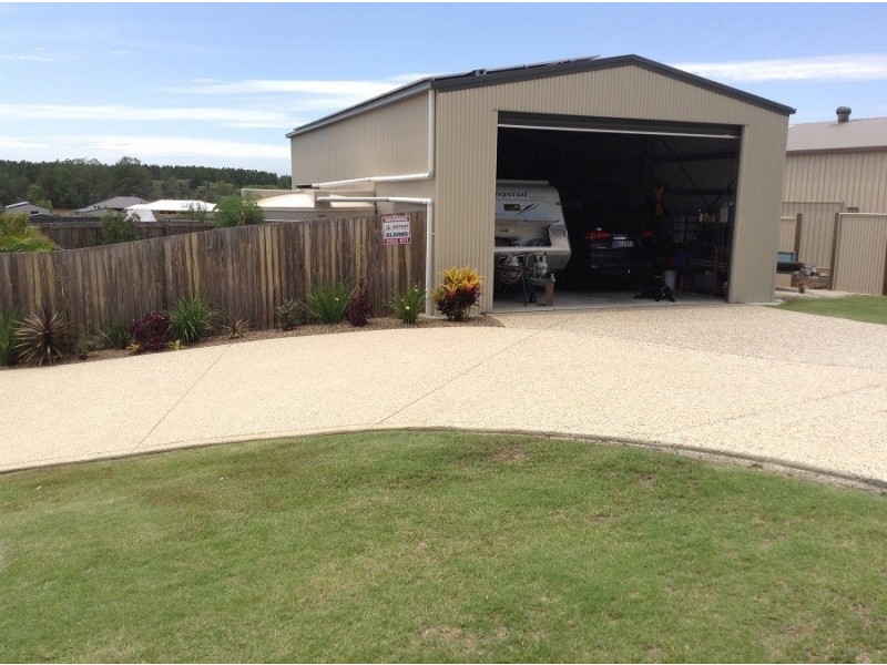 1 Wattle Ave, Beerburrum QLD 4517