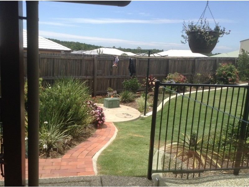 1 Wattle Ave, Beerburrum QLD 4517