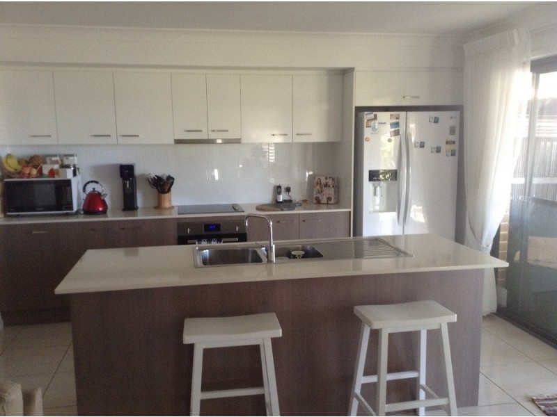 1 Wattle Ave, Beerburrum QLD 4517