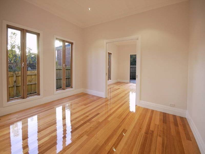 2/27 Dunscombe Ave, Glen Waverley VIC 3150