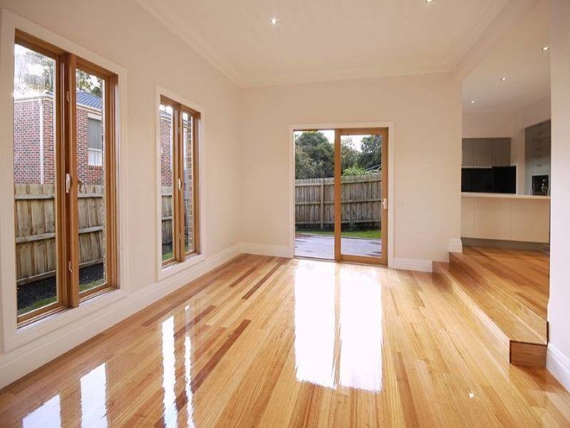 2/27 Dunscombe Ave, Glen Waverley VIC 3150