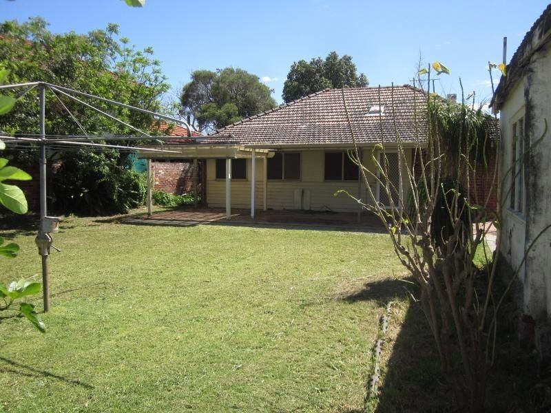 12 Darlot Crescent, South Perth WA 6151