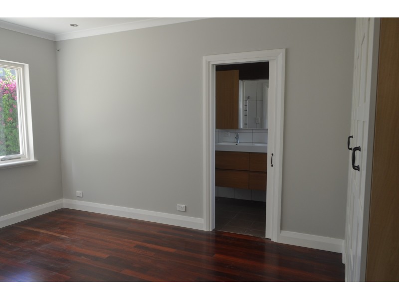 15B St Albans Road, Nollamara WA 6061