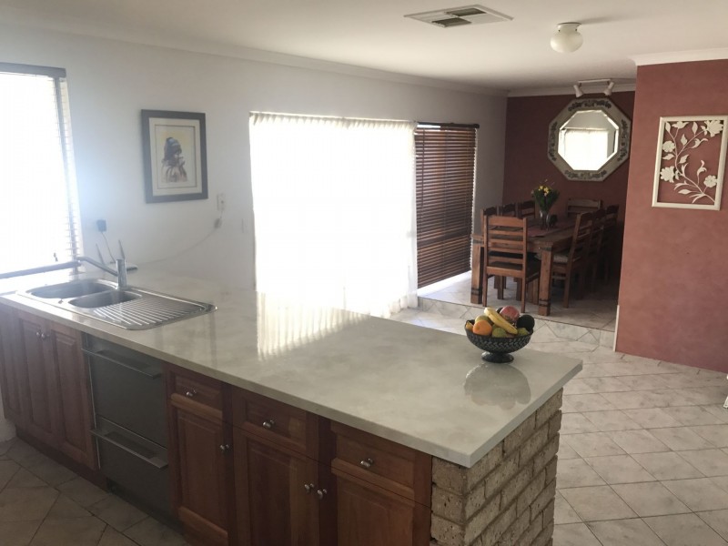 41 Rosella Circle, Ballajura WA 6066