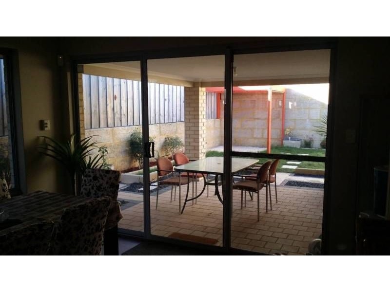 10 Stringybark Way, Yanchep WA 6035