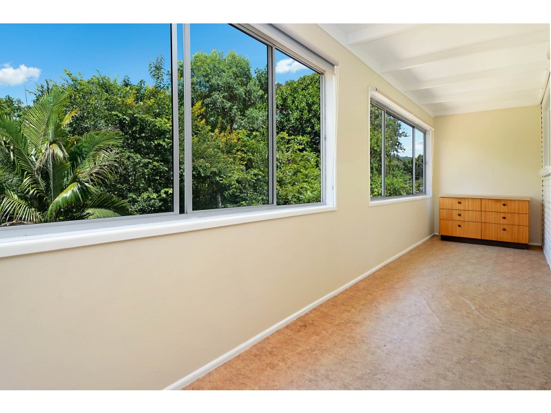 16 Coles Street, Arana Hills QLD 4054